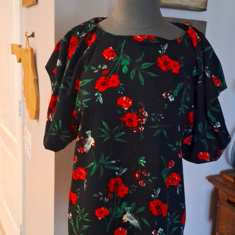 Woman's printed blouse